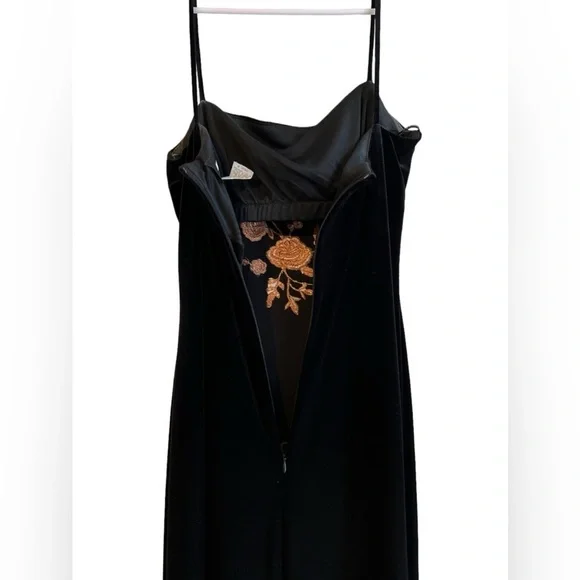 Vintage Arianna by Rachel Kaye Velvet Dress - Picture 3 of 11